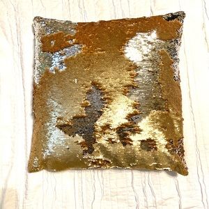 Gold pillow